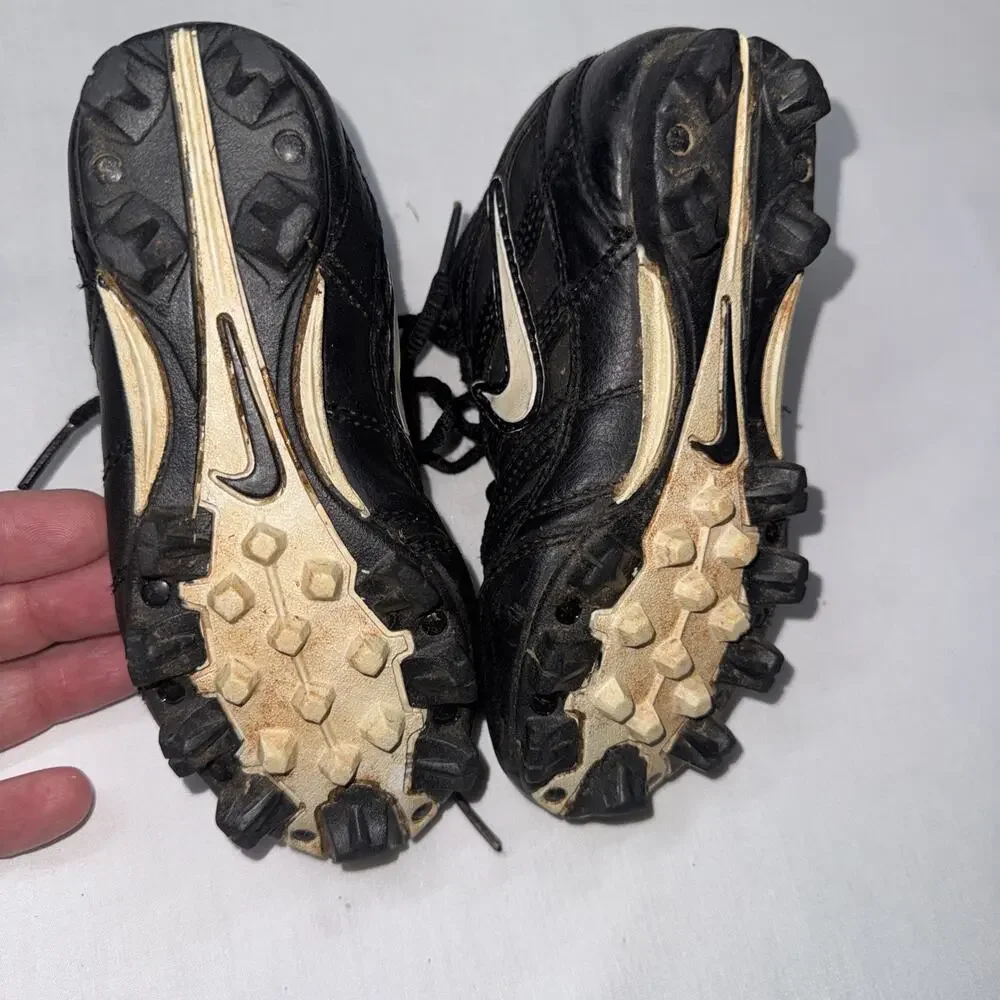 Boys Size 11C Nike Baseball Cleats Youth Baseball Vintage